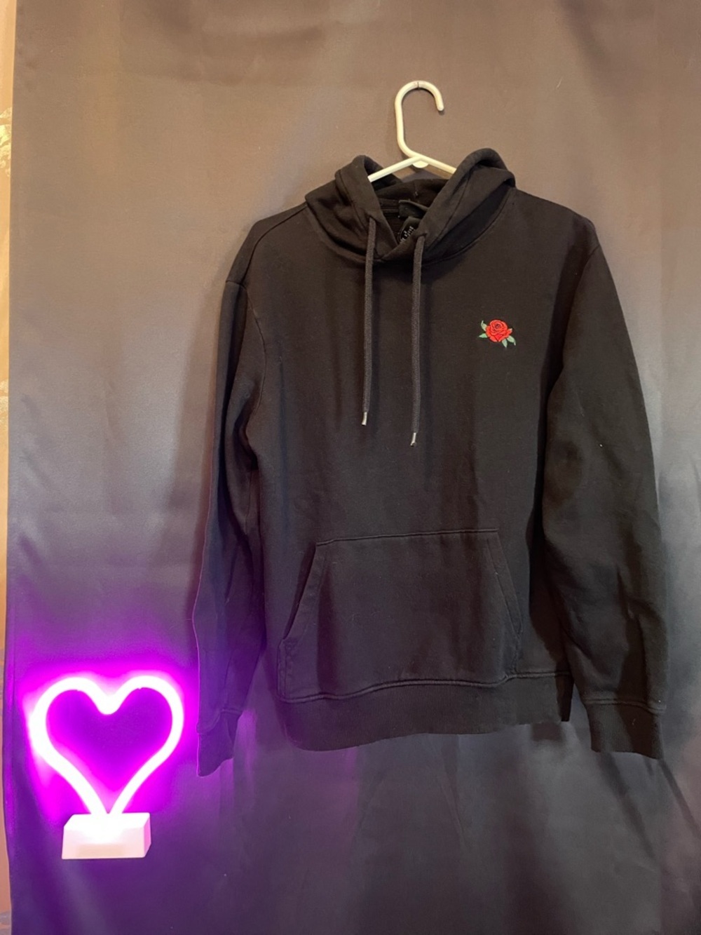 H&M Black Crewneck Hoodie with Small Red Rose Embroidery floral gothic chic